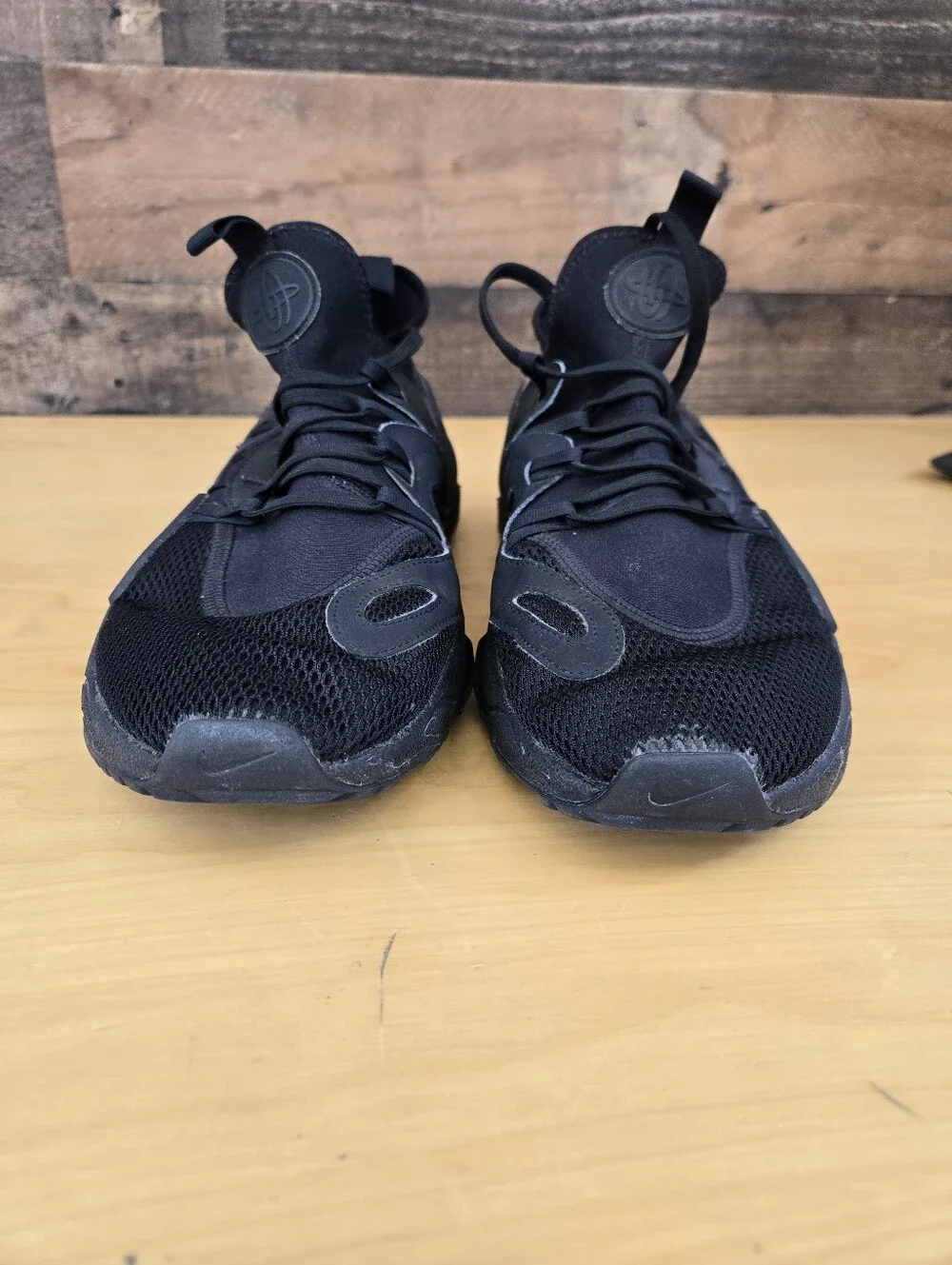 Nike Huarache E.D.G.E. TXT Triple Black Sneaker Shoes AO1697- 005 Men’s Size 11